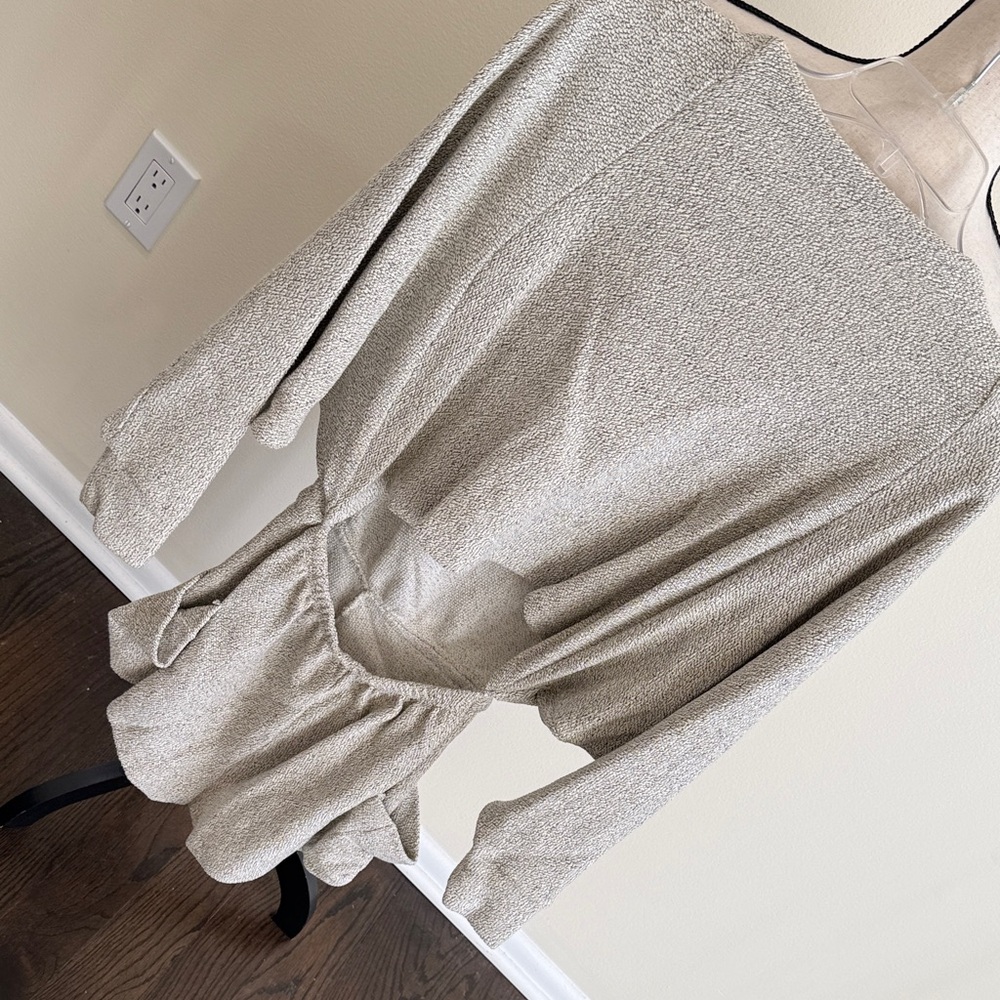 Free People Gray Knit open back 3/4 Sleeve Romper Size XS - Picture 4 of 6